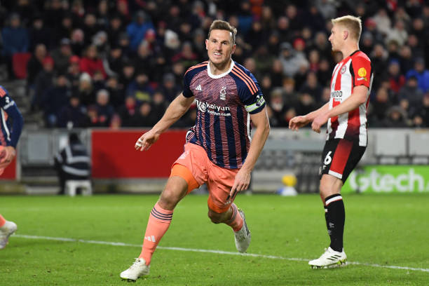 万旅客的出 万旅客的出