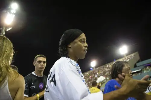 实现了惊天 实现了惊天